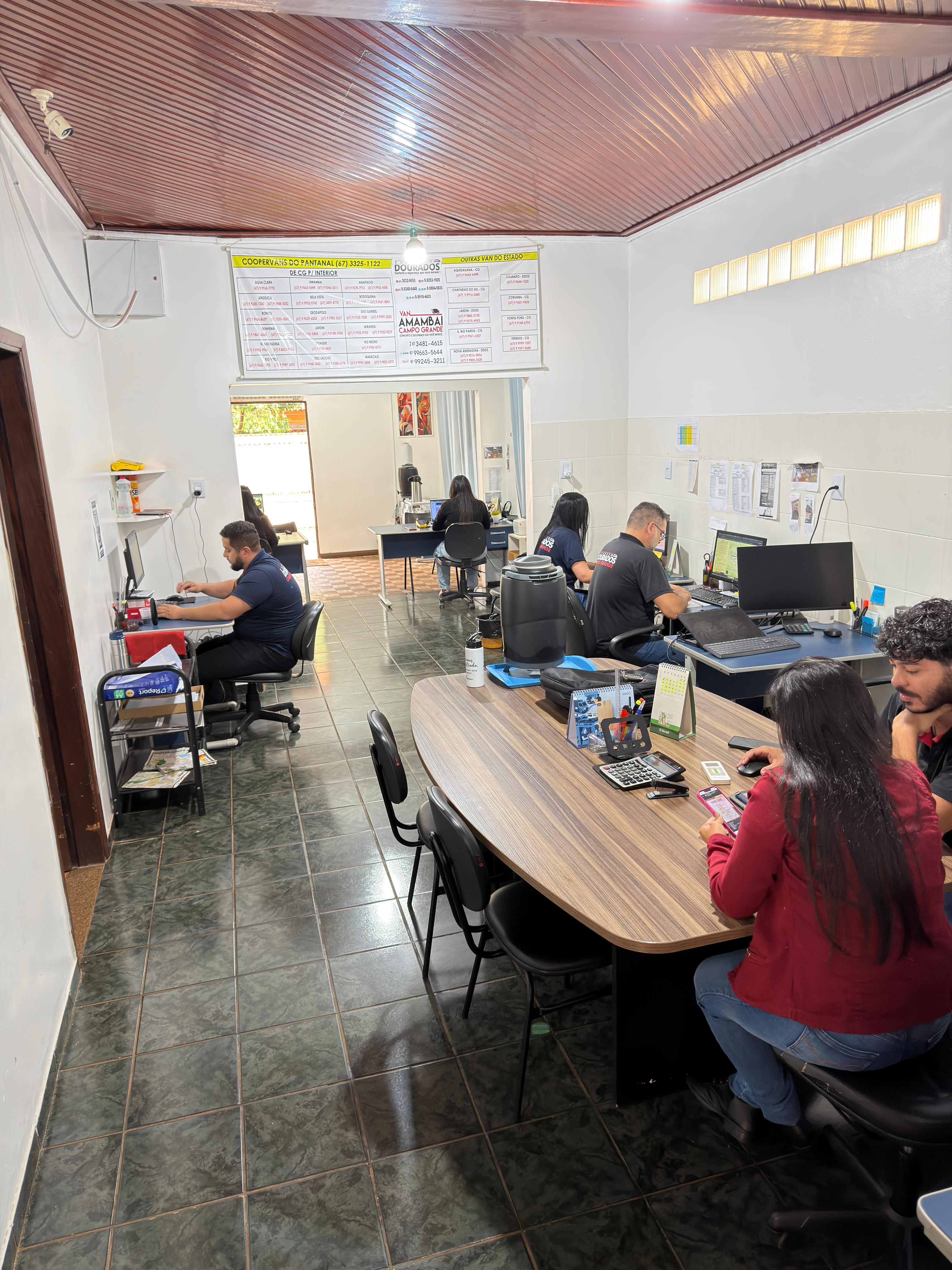 Atendimento e escritório