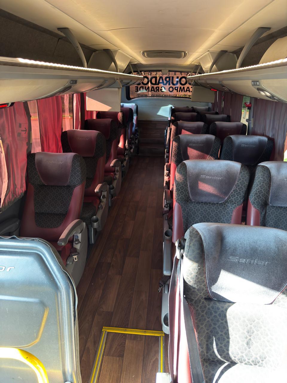 Ônibus visão lateral